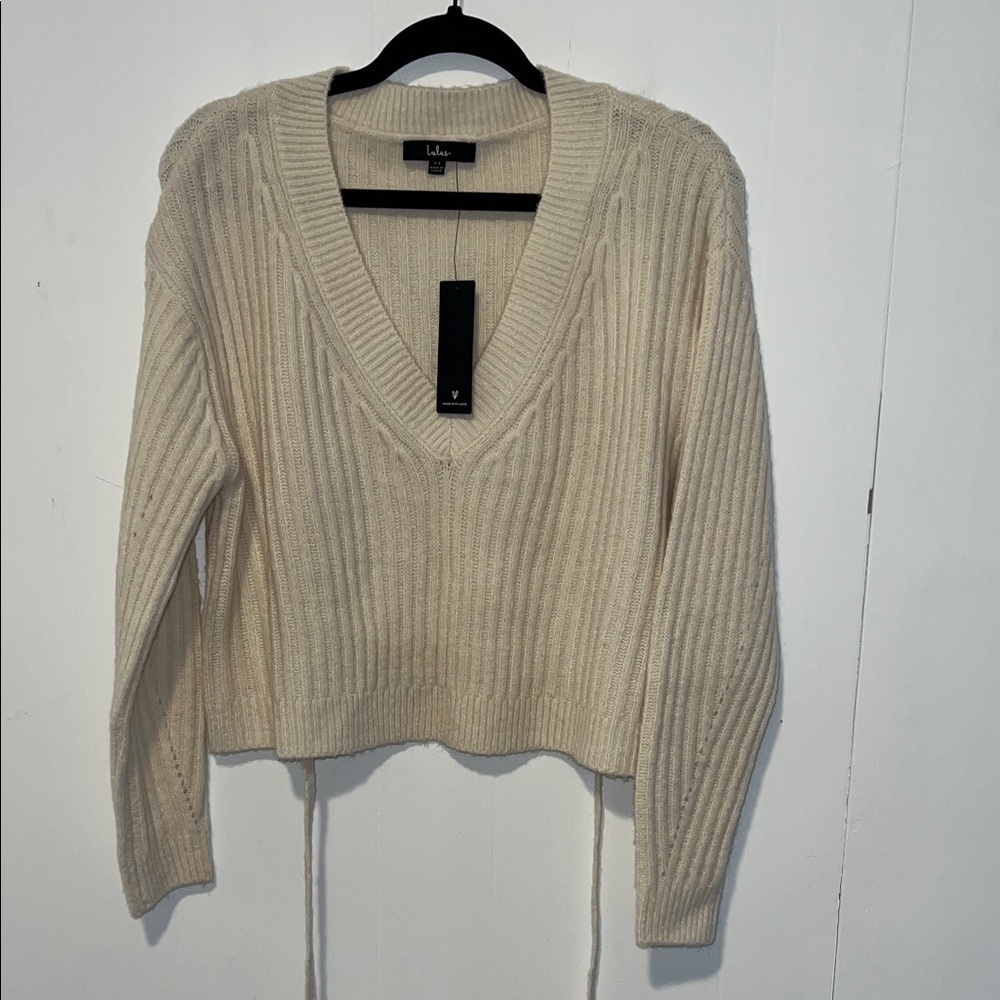 NWT Lulu's Made With Love Cream V-Neck Ribbed Sweater B19